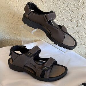 Mens Sandals brown and gray Adults Sport Triple Easy Fasten  size 10